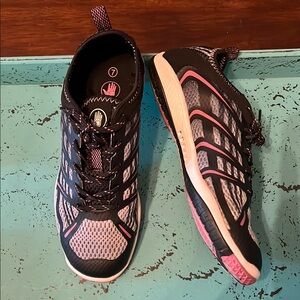 Body Glove Women's Hydro Dynamo Rapid 2.0 Drainage Water Shoes.Sz 7